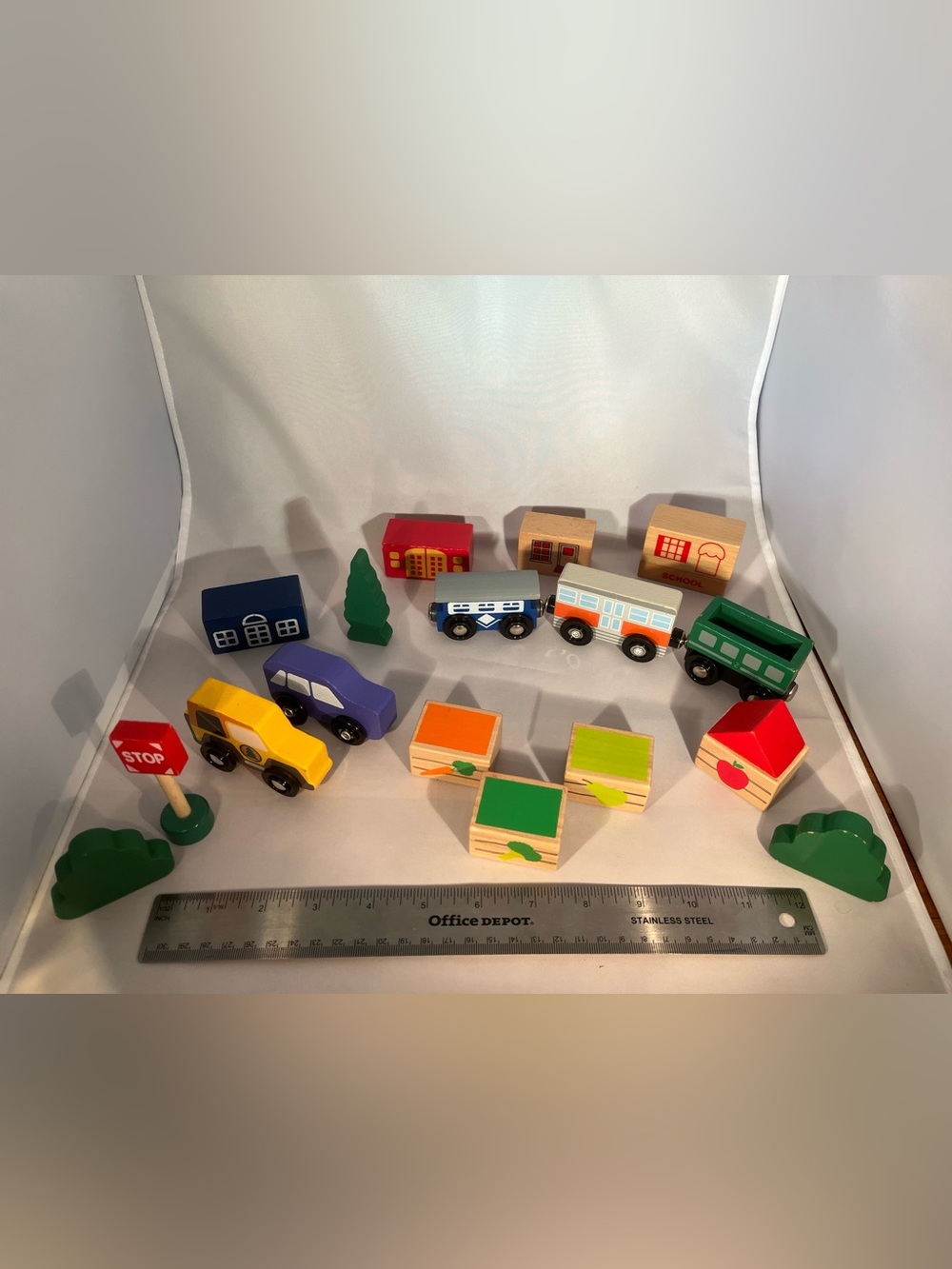 Melissa & Doug Wooden Train Town Train Railway Cars Buildings Vehicles Mixed Lot